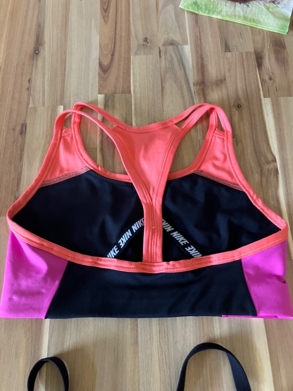 Bundle of 2 Sports Bras – Nike & Lululemon - Picture 4 of 8